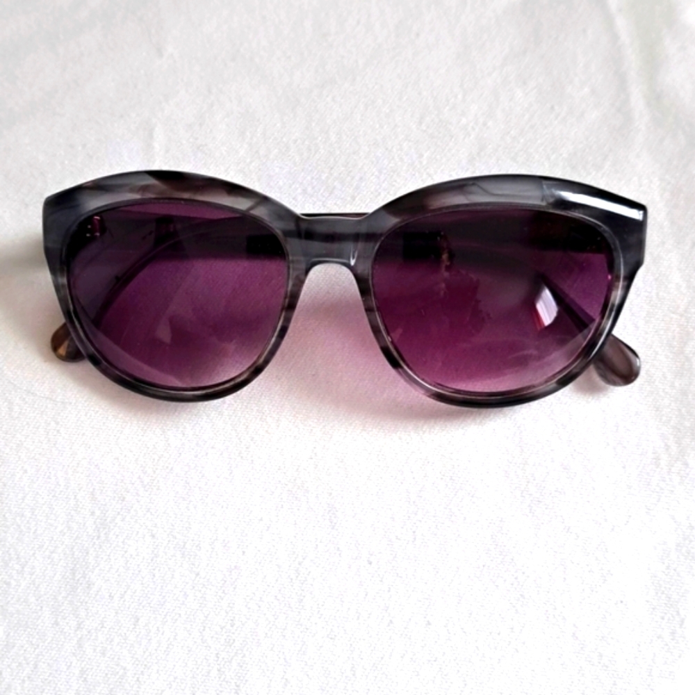 Elizabeth and James sunglasses